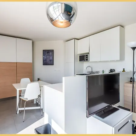 Geneva Side I T2 I Apartmán